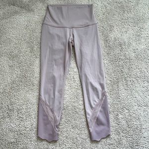 Lululemon Wunder Under Crops *Scalloped*